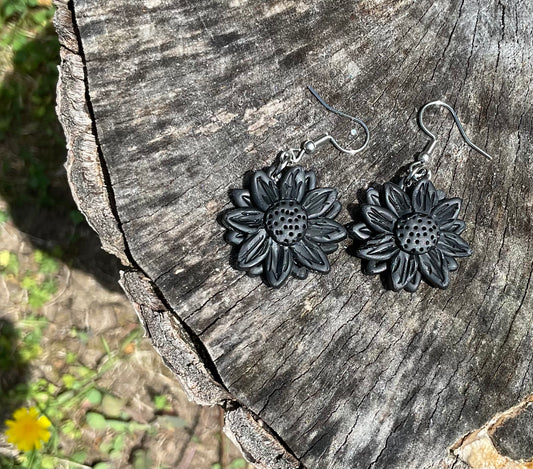 Obsidian Daisies